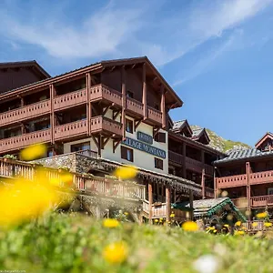 Village Montana Tignes