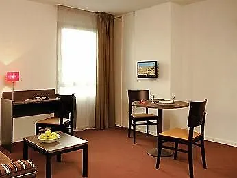 Aparthotel Adagio Access Marseille Saint Charles 3*,